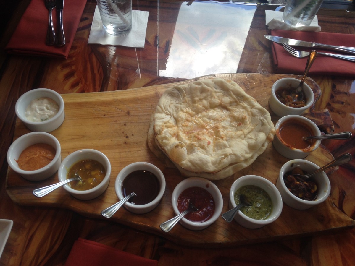 Home Cooking:Sanaa Bread Service and Butter&nbsp;Chicken